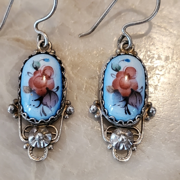 Enamel hand-painted necklace and earrings set - Picture 4 of 8